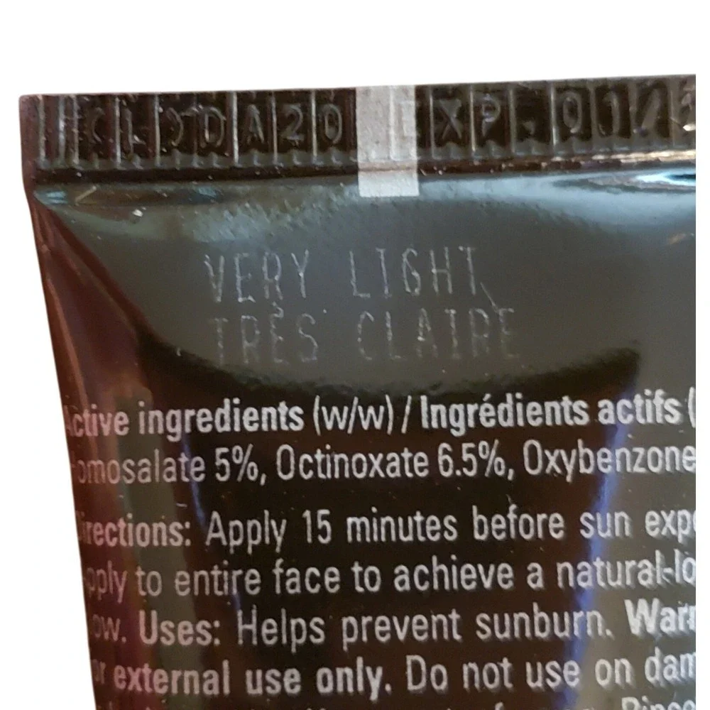 Mary Kay CC Cream Complexion Corrector Very Light Broad Spectrum SPF 15